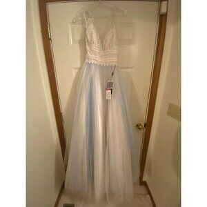 NWT! Clarrise White Pearl White Full Beaded top sleeveless Gown! Size 0.